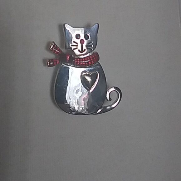 Cat Pin Red Scarf and Silver+Gold Tone Brooch/Scarf Pin w/ Heart - Picture 1 of 8